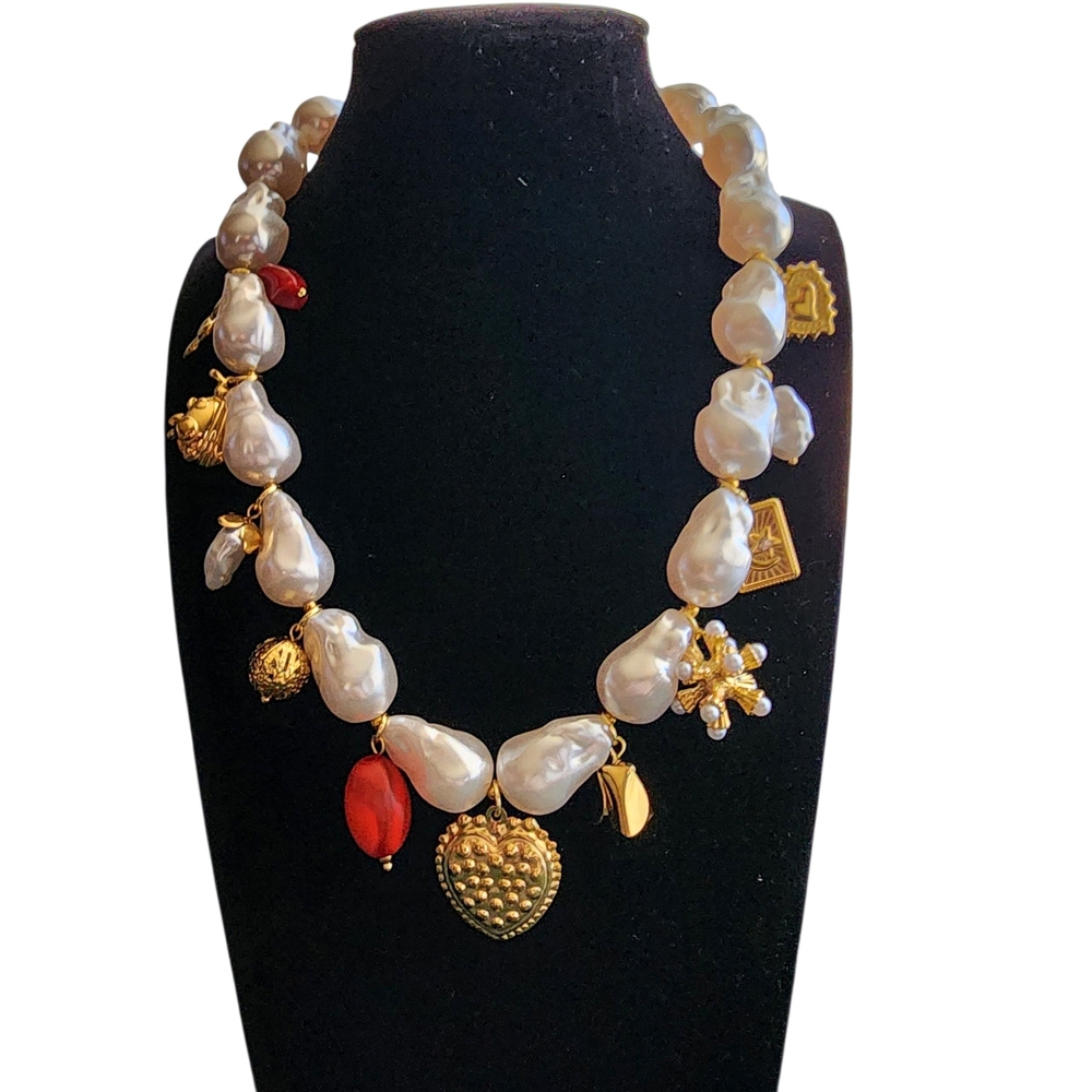 Bracha Faux Pearl Gold Charm Statement Necklace Oversized Heart Maximalist NWOT
